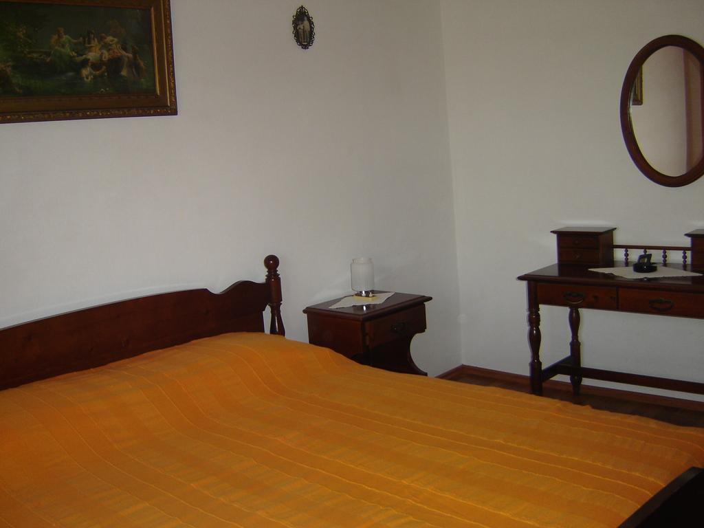 Apartments Grgorinic 普拉 外观 照片